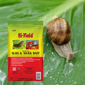 32070_Slug and Snail 2.5 lb Bag Lifestyle Image